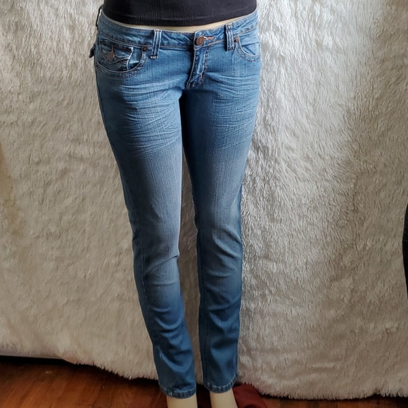 size 11 womens jeans